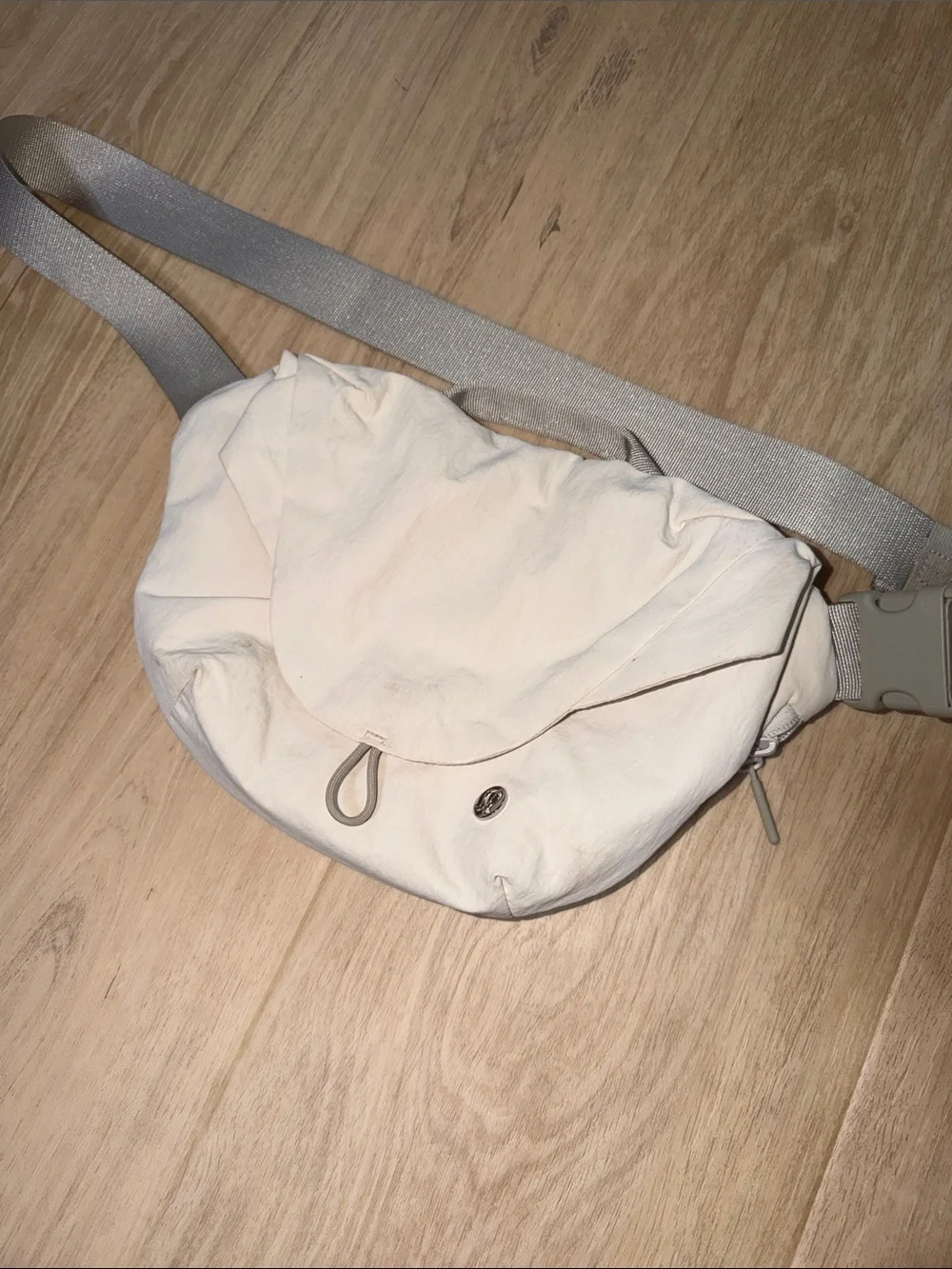 Lululemon Lunar New Year Curved Crossbody Bag 3L cream